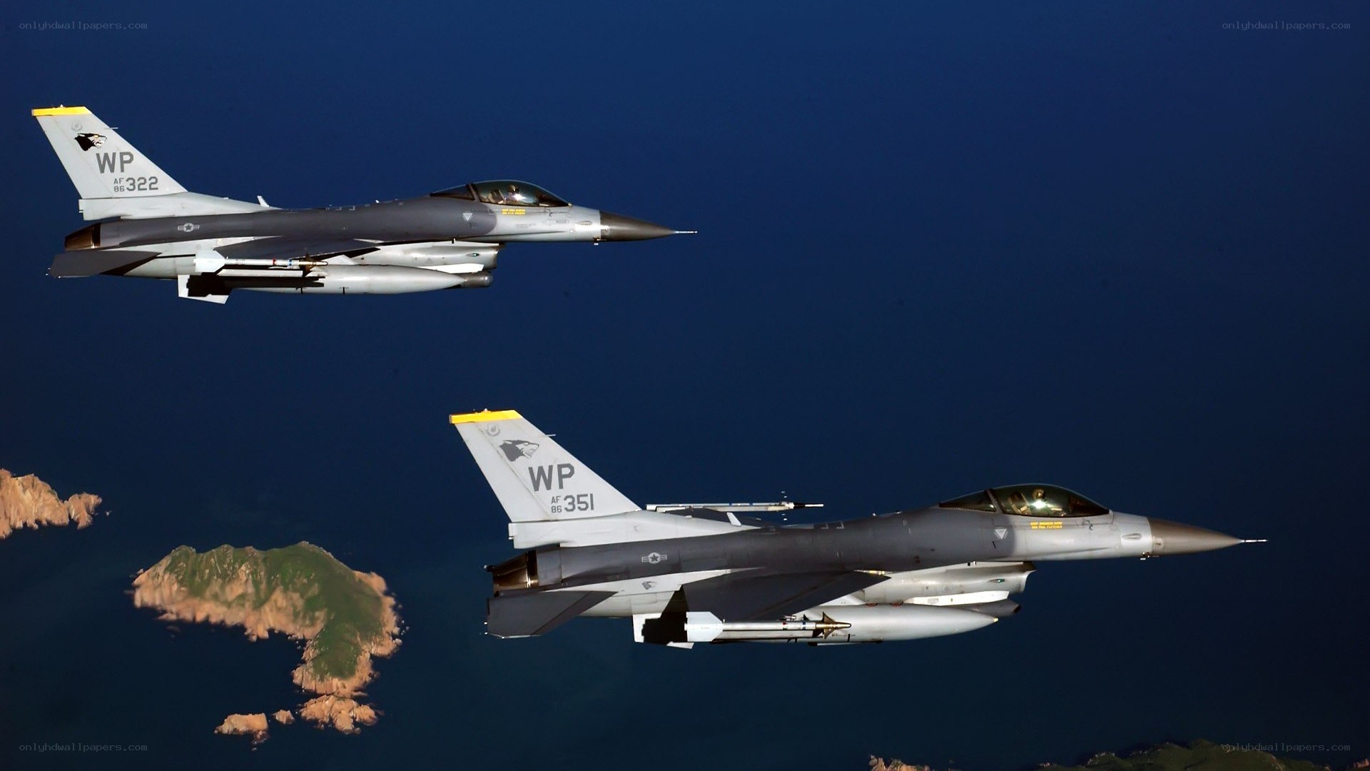Two fighter jets in flight