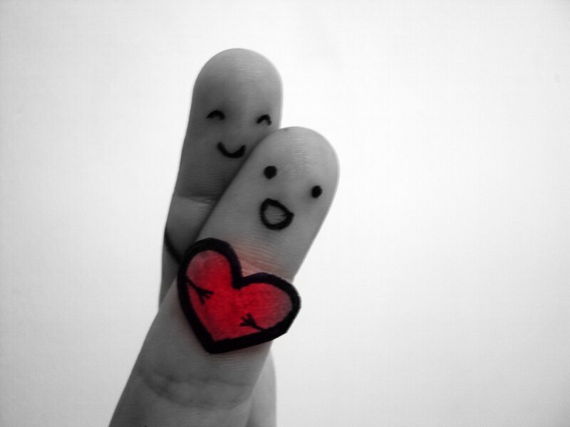 Two Fingers with Faces — Black