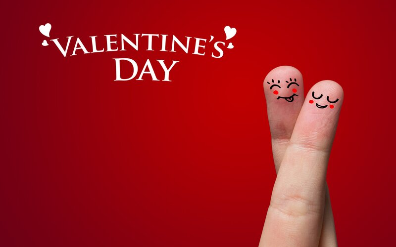 Two Fingers with Faces — Red