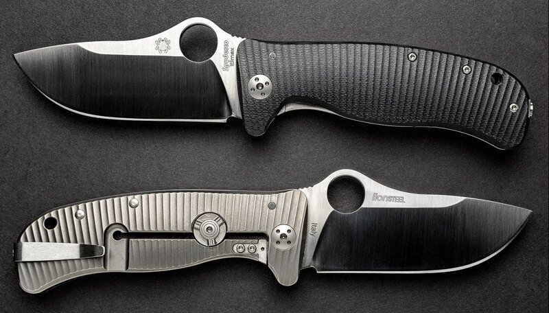 Two folding knives on display