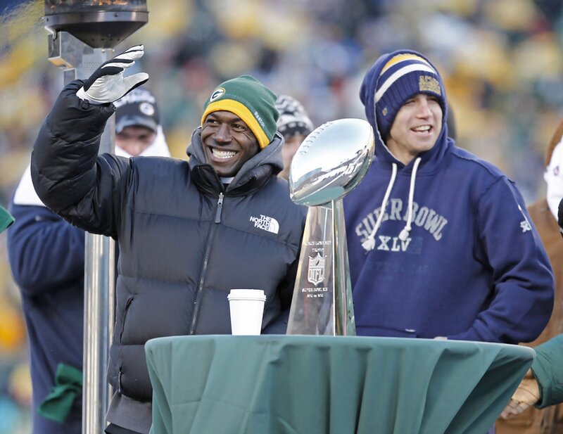 Two Football Players — Green