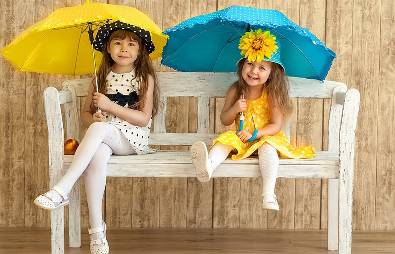 Two Girls on Bench — Yellow