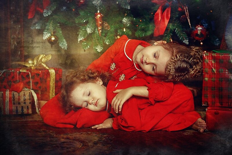 Two Girls Sleeping — Red