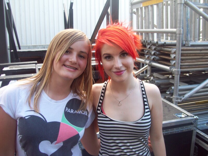 Two girls with bright hair