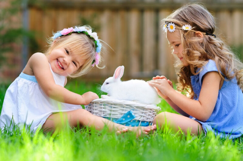 Two Girls with Rabbit — Green