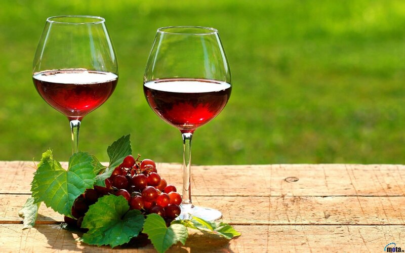 Two Glasses of Red Wine — Green
