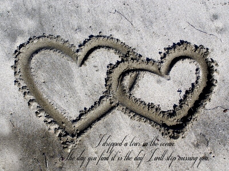 Two Hearts in Sand