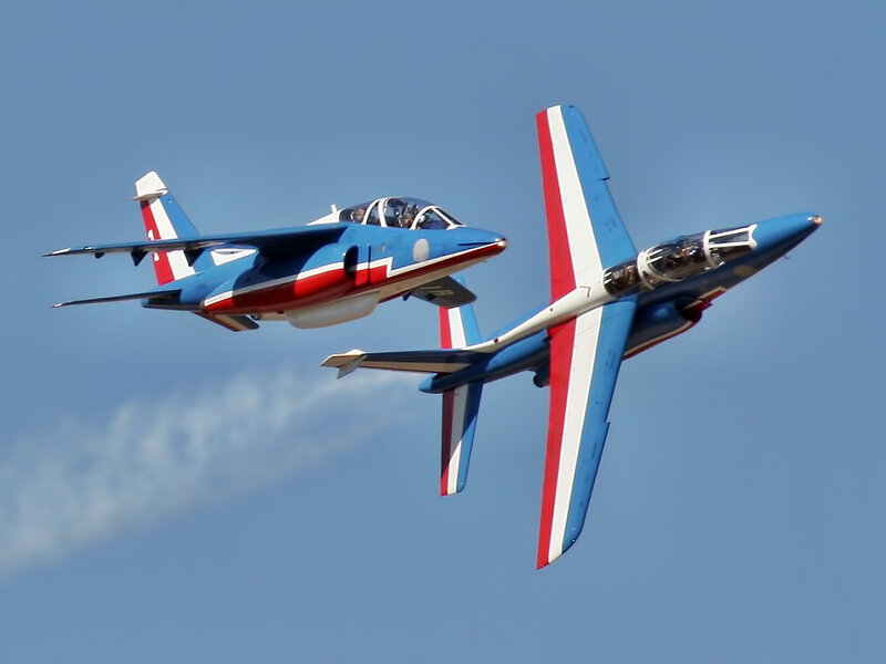 Two Jets in Formation — Blue, Dynamic