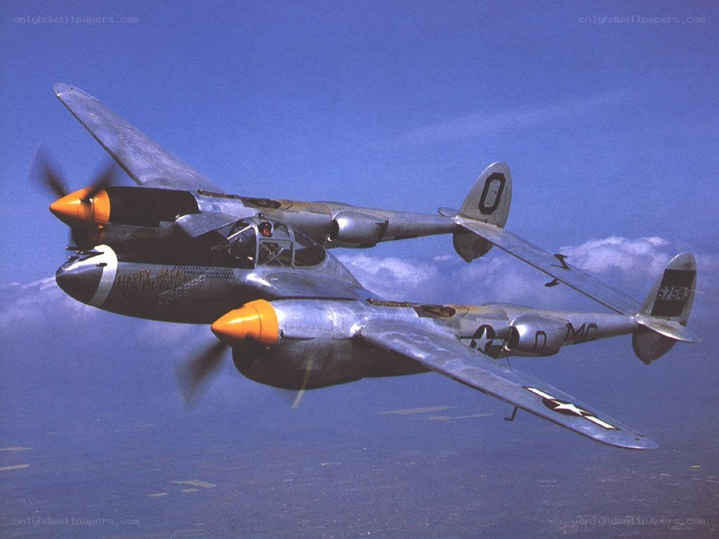 Two P-38 Lightning aircraft in flight