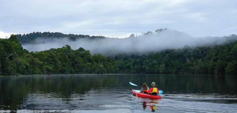Two People Kayaking — Green