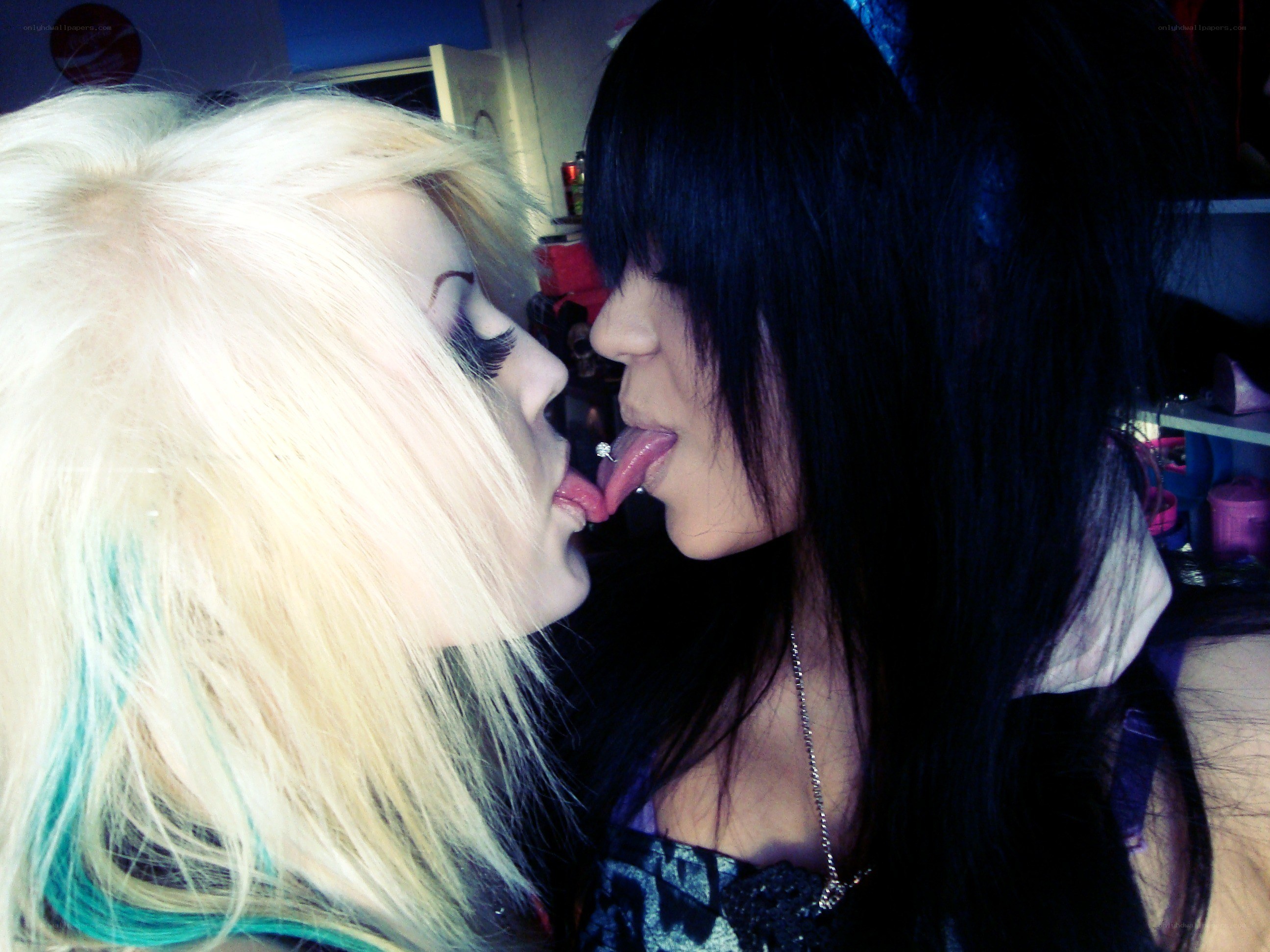 two people kissing