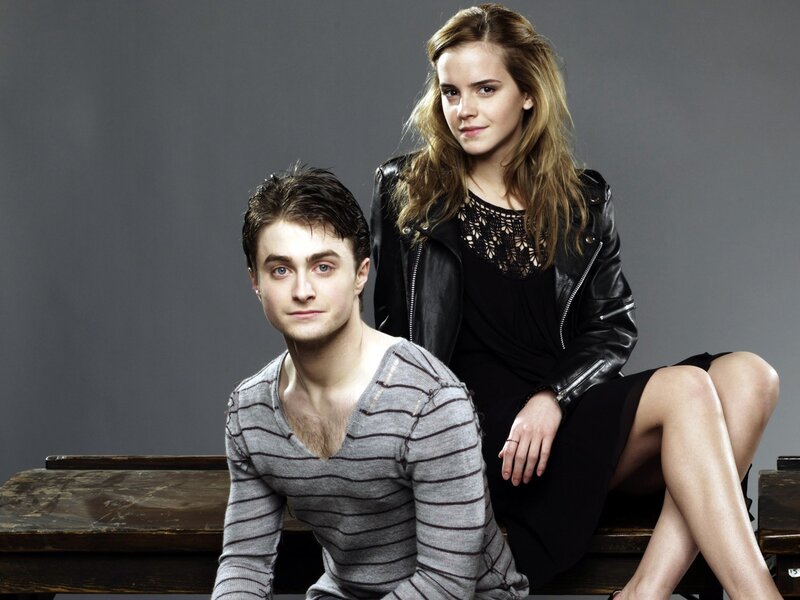 Two People on a Bench — Gray