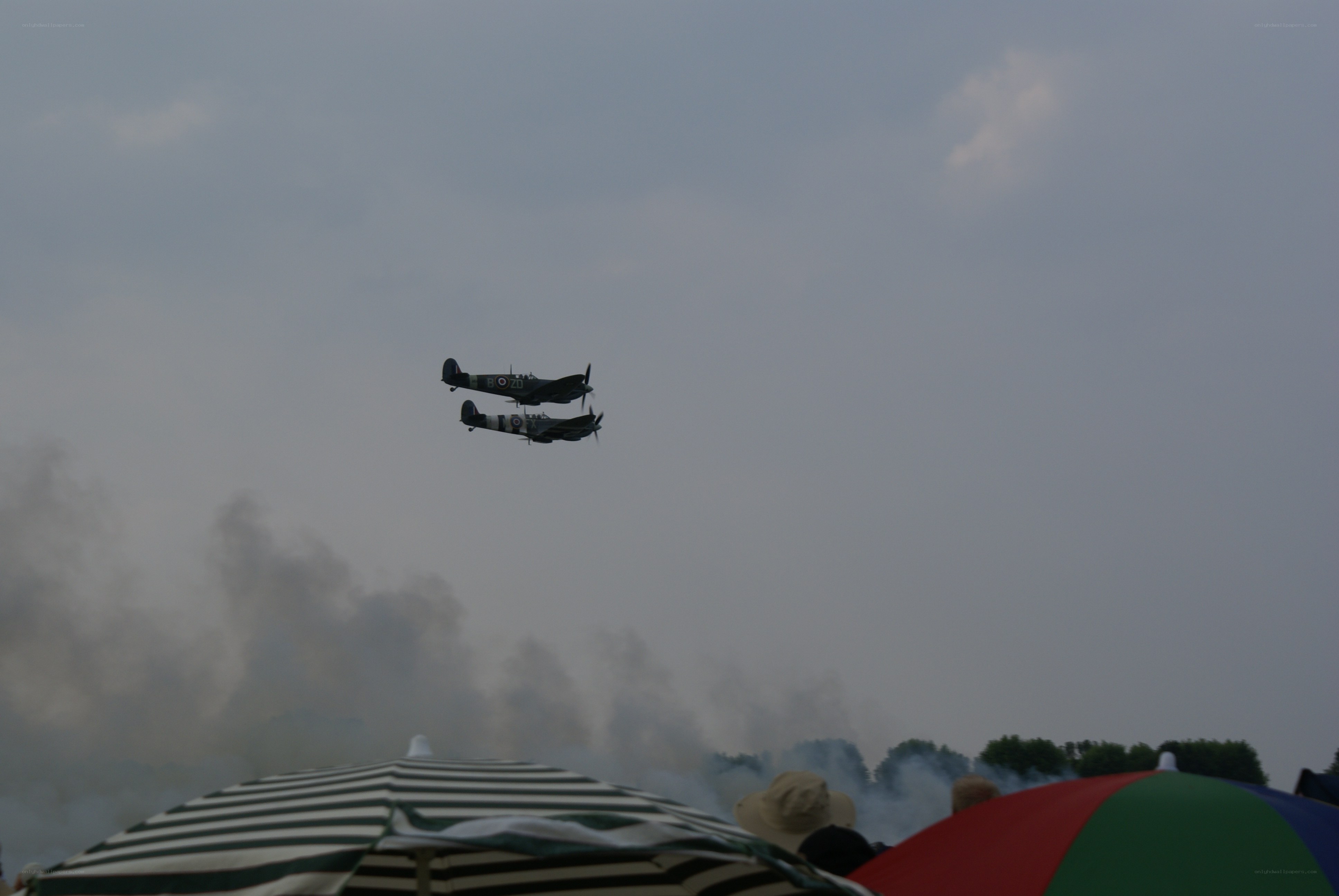 Two planes flying in formation