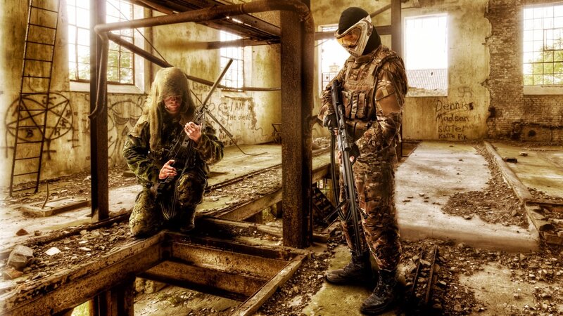 Two Soldiers in Ruin