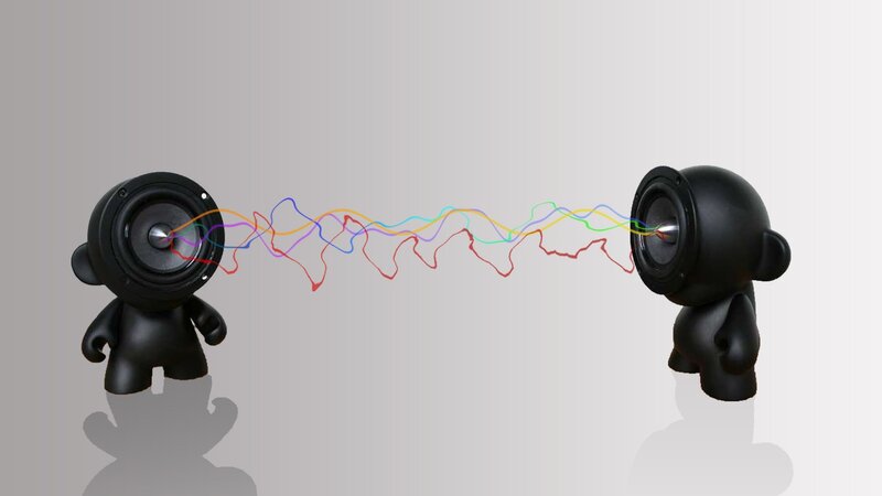 Two Speaker Figures — Black