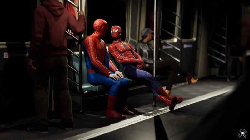 Two Spider-men on Subway