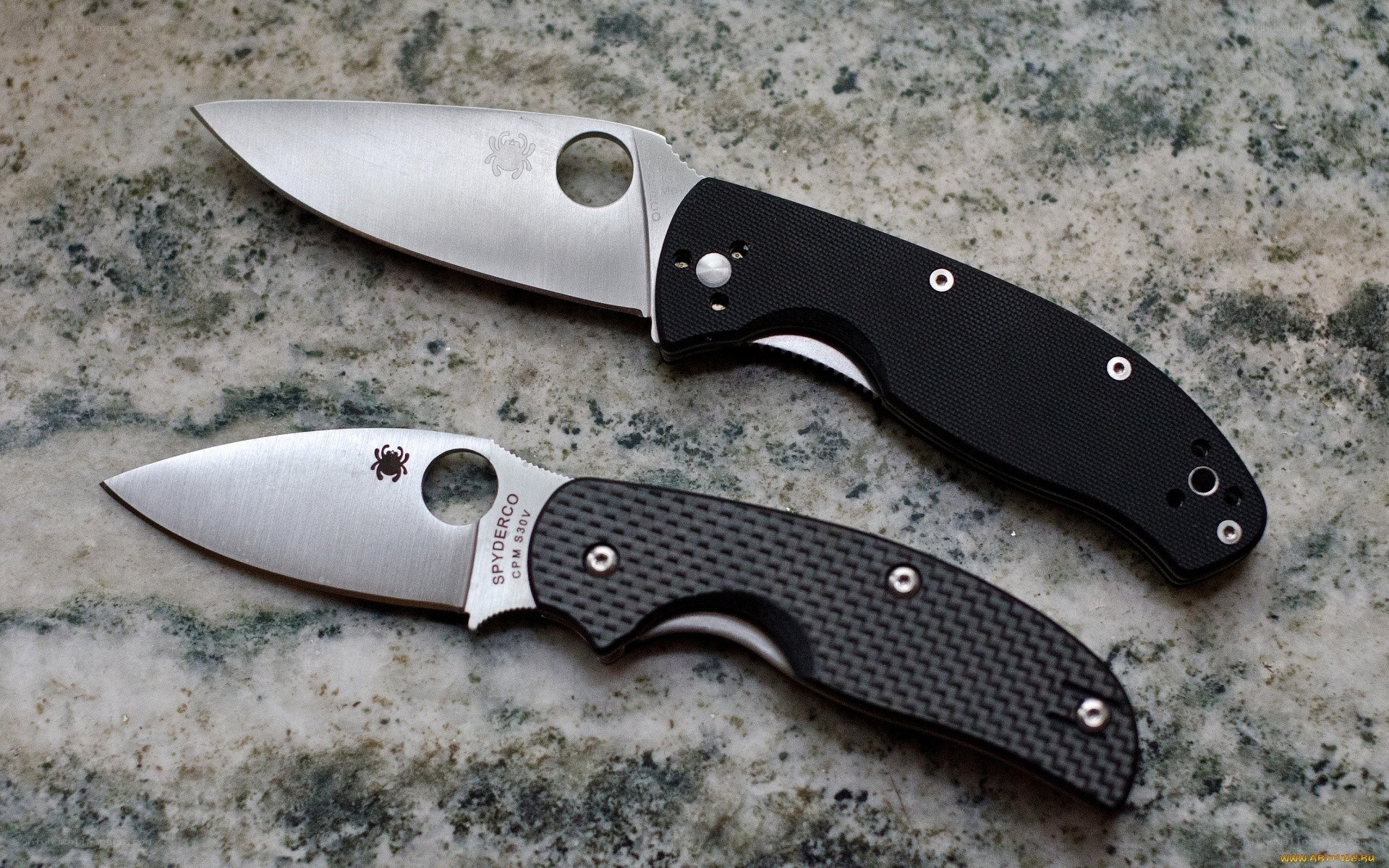 Two Spyderco folding knives