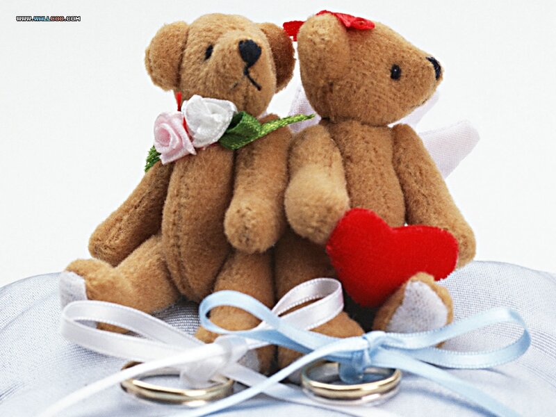 Two Teddy Bears — Brown, Romantic