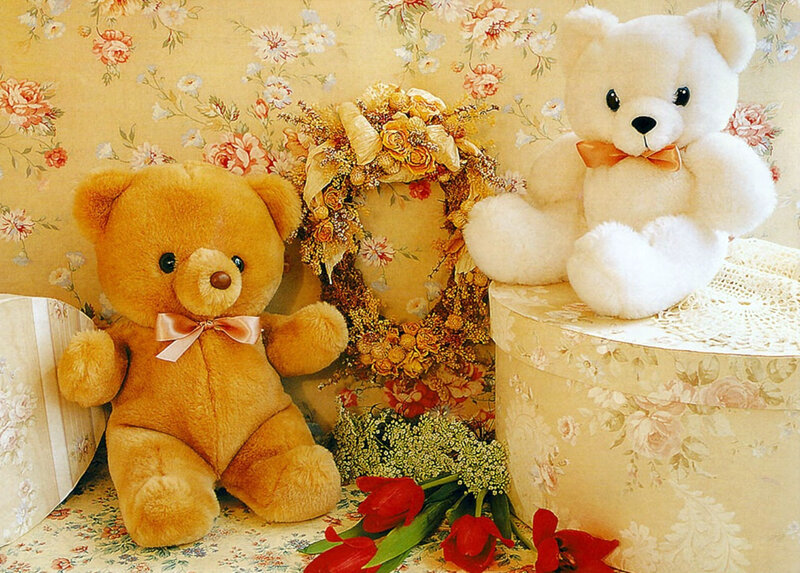 Two Teddy Bears — Yellow, Calm