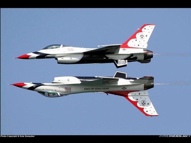 Two Thunderbirds jets in formation