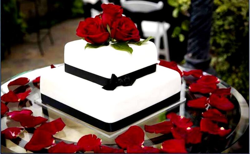 Two-tier Wedding Cake