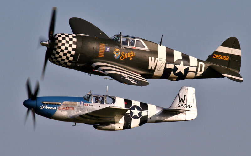 Two Vintage Warplanes — Blue, Dynamic