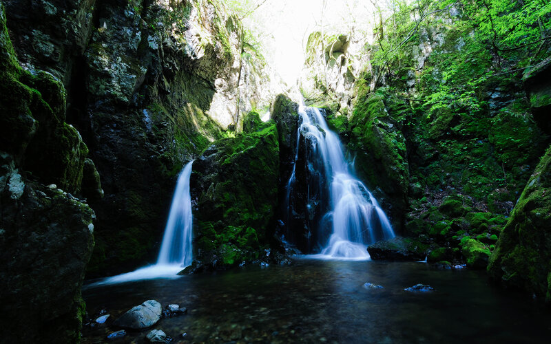 Two Waterfalls in Canyon — Green, Serene