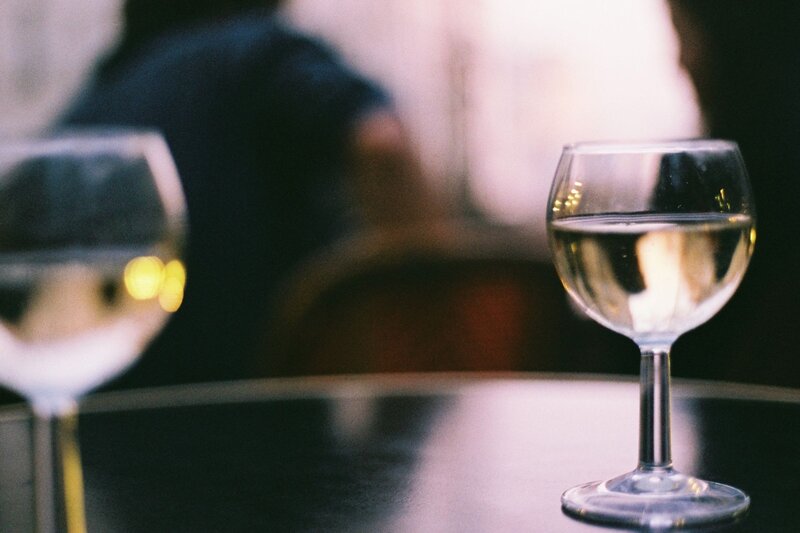 Two Wine Glasses — Black, Calm