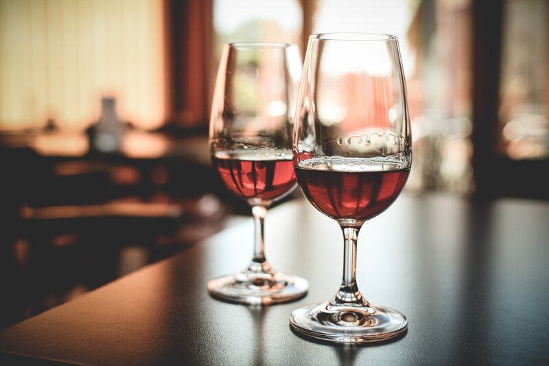 Two Wine Glasses — Red, Calm