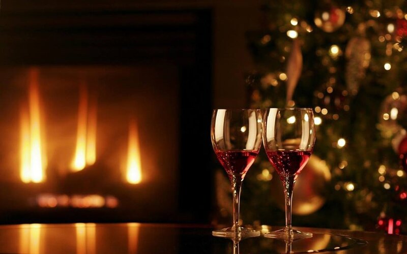 Two Wine Glasses — Red, Cozy, Night