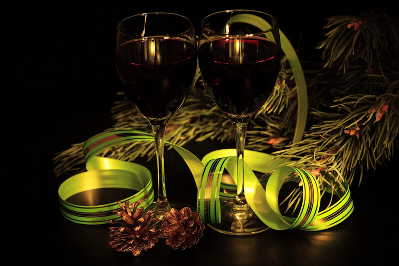 Two Wine Glasses with Pine Cones