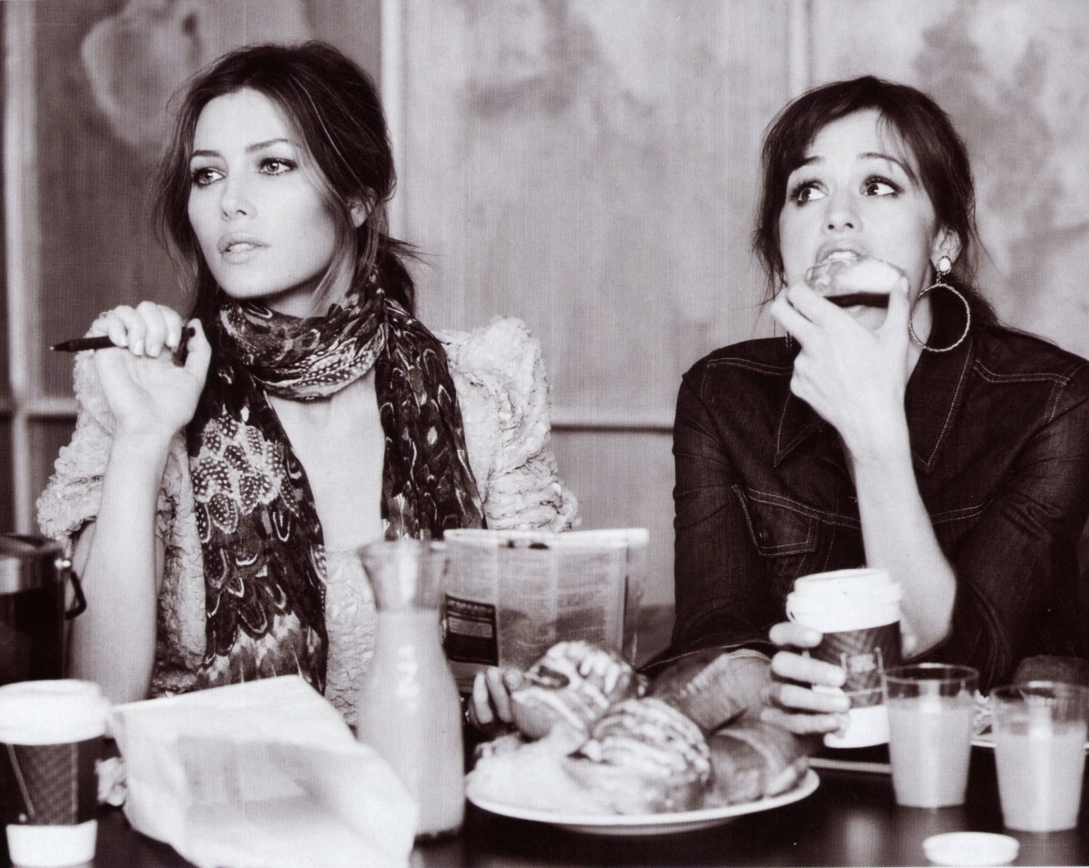 Two women at a cafe