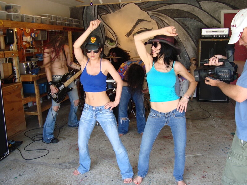 Two Women Dancing — Blue