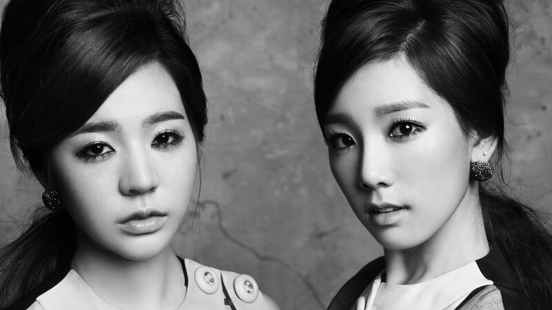 two women in black and white portrait