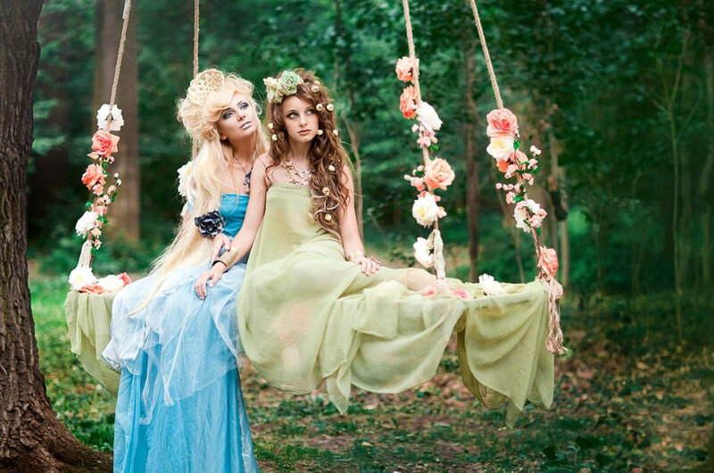 Two Women on a Swing — Green