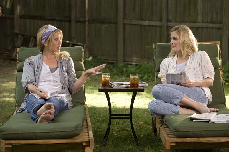 Two Women on Lounge Chairs — Green