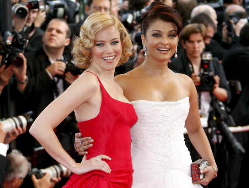 Two Women on Red Carpet — Formal, Photograph, Photographers