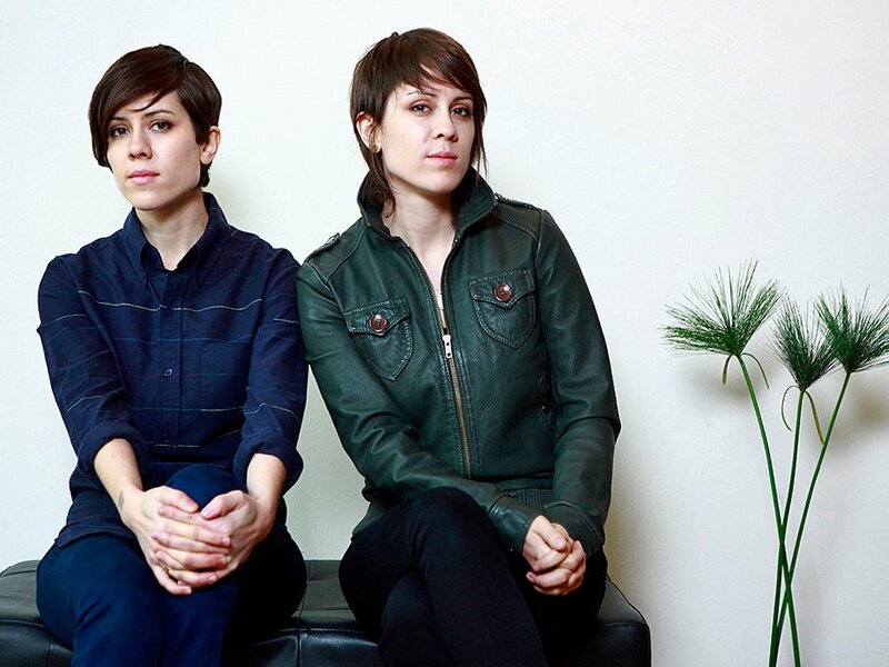 Two Women Sitting — Green