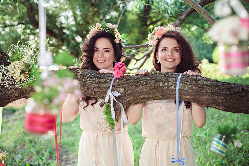 Two Women with Flower Crowns — Beige