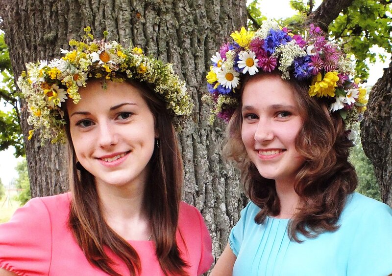 Two Women with Flower Crowns — Pink
