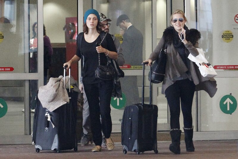 Two Women with Luggage — Black, Casual
