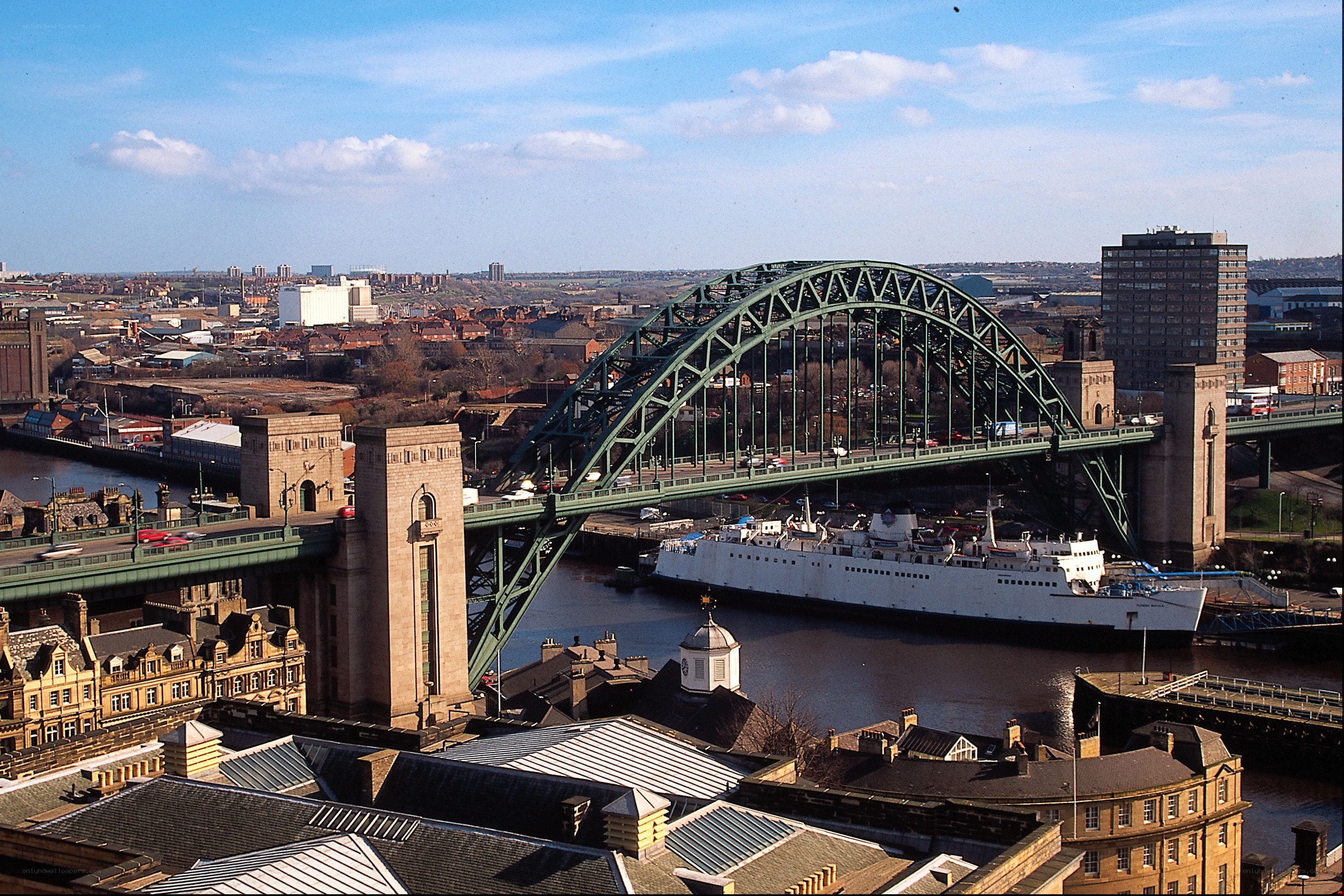 Tyne Bridge and ship in Newcastle