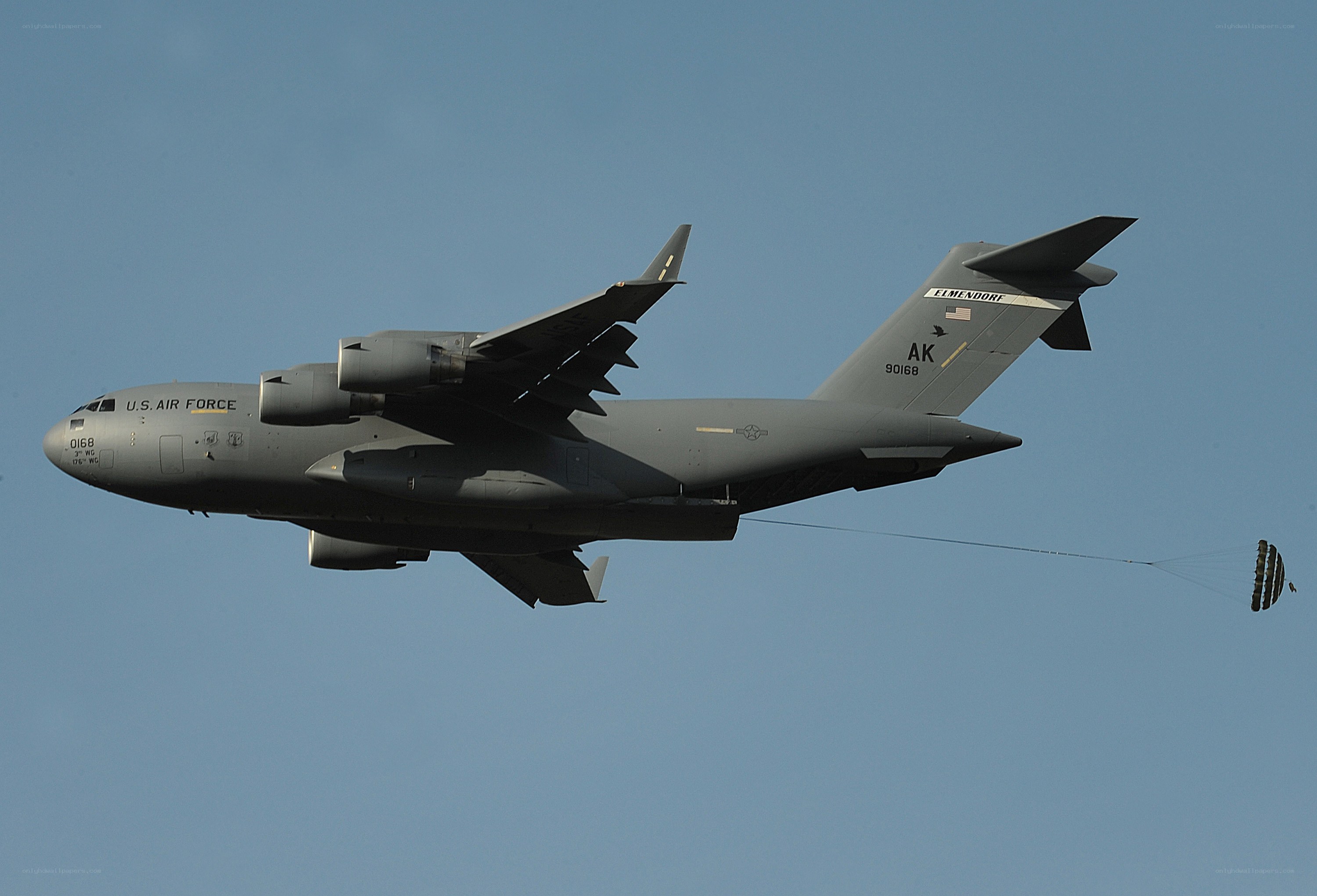 U.S. Air Force C-17 in flight
