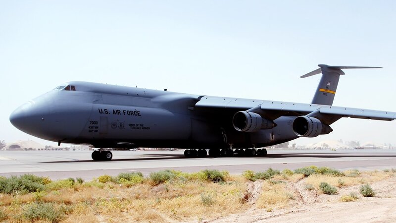 U.S. Air Force Cargo Plane — Gray, Neutral