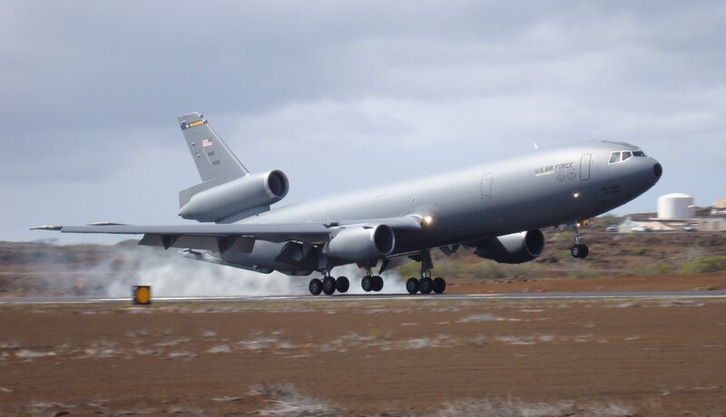 U.S. Air Force tanker landing