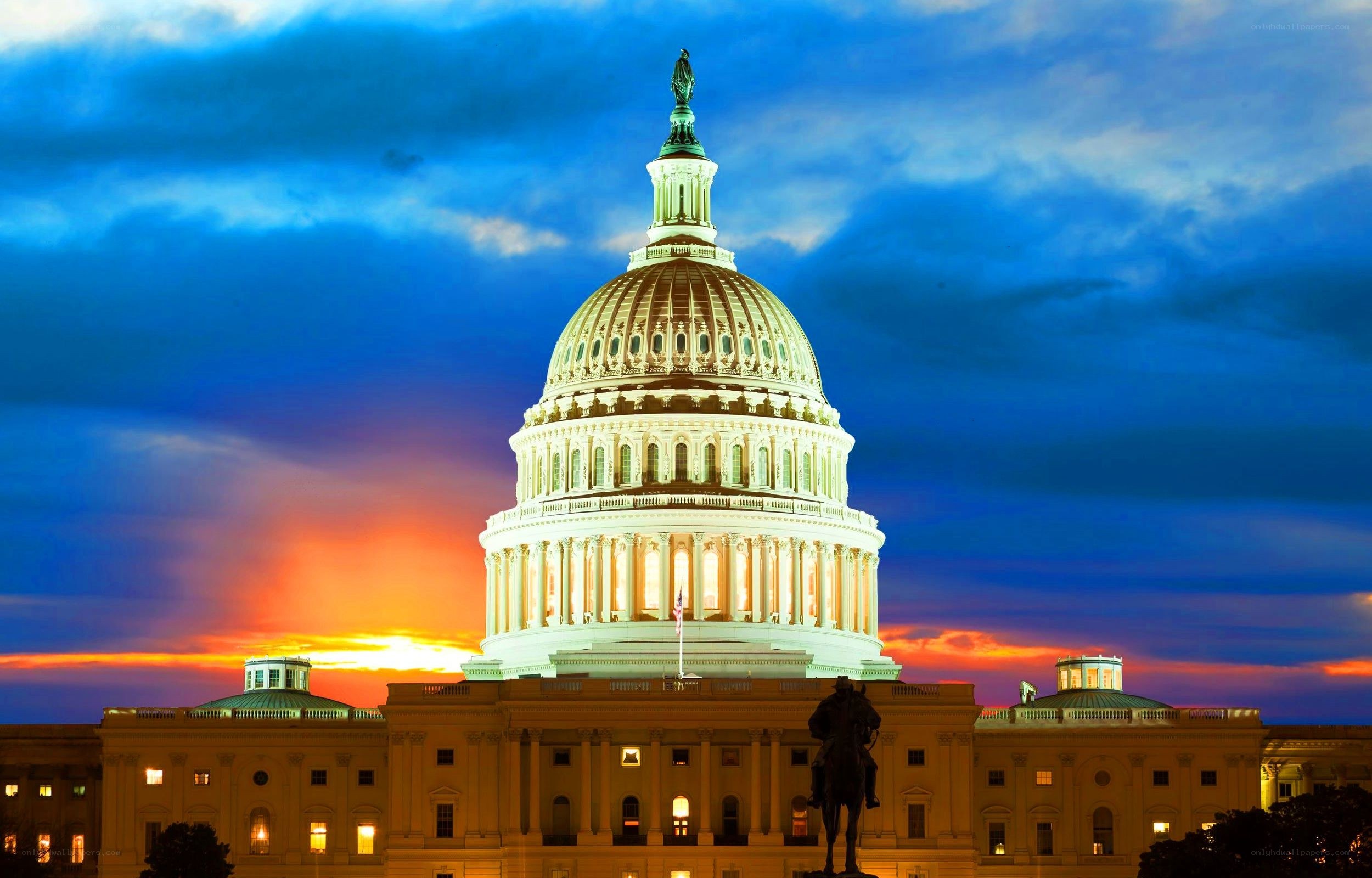 U.S. Capitol at sunset