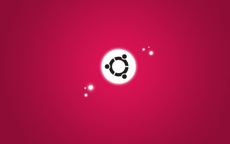 Ubuntu Logo on Red — Clean