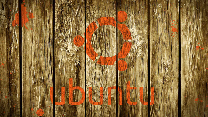 Ubuntu Logo on Wood — Brown, Rustic