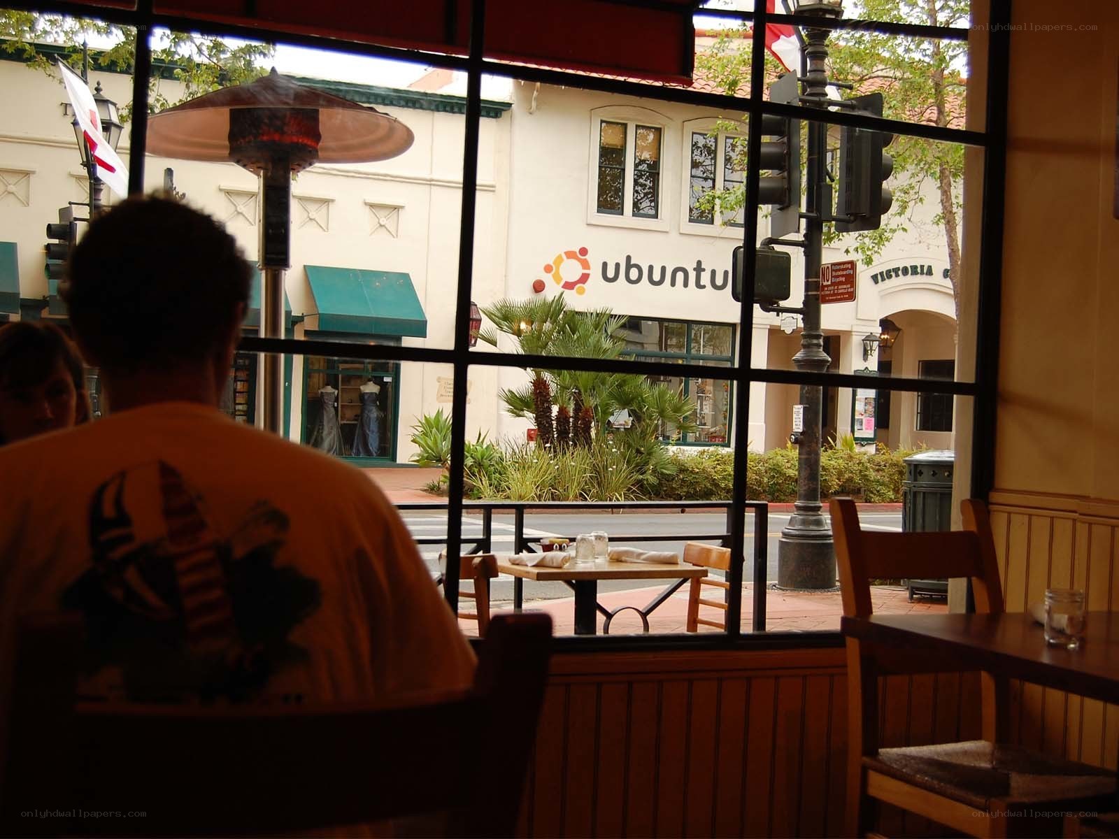 Ubuntu sign across the street