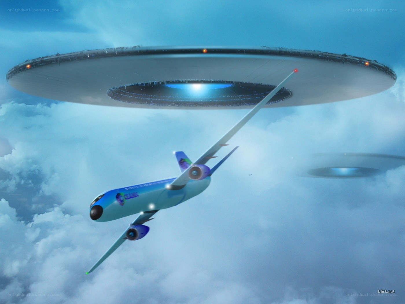 UFOs over commercial airplane